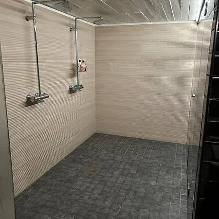 Large House - Sauna, Backyard & Tranquility Helsingfors