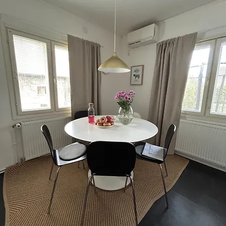 Large House - Sauna, Backyard & Tranquility *