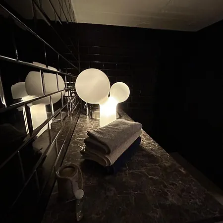 Large House - Sauna, Backyard & Tranquility דירה הלסינקי