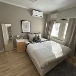 Appartement Large House - Sauna, Backyard & Tranquility *