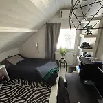 Large House - Sauna, Backyard & Tranquility Helsinki