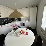Appartement Large House - Sauna, Backyard & Tranquility Helsinki