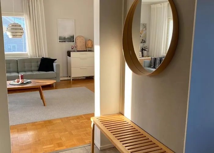 公寓 Large House - Sauna, Backyard & Tranquility 赫尔辛基